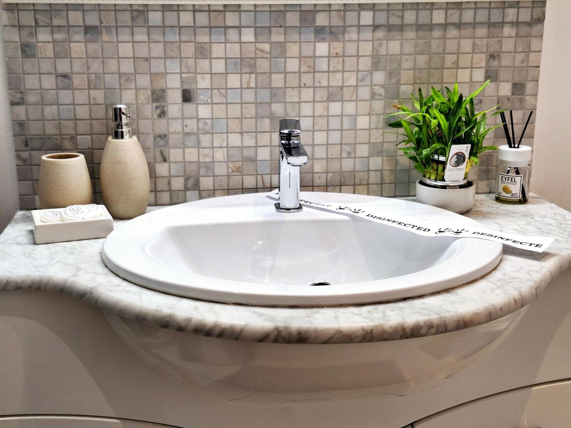 ブカレストWhite House Parc Carolアパートメント エクステリア 写真